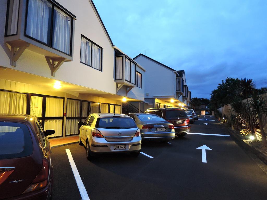 Anzac Court Motel Окленд Экстерьер фото