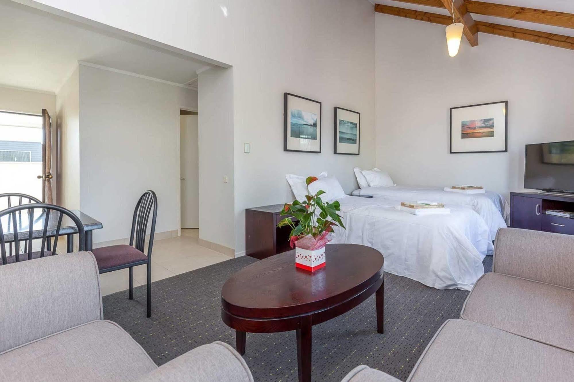 Anzac Court Motel Окленд Экстерьер фото